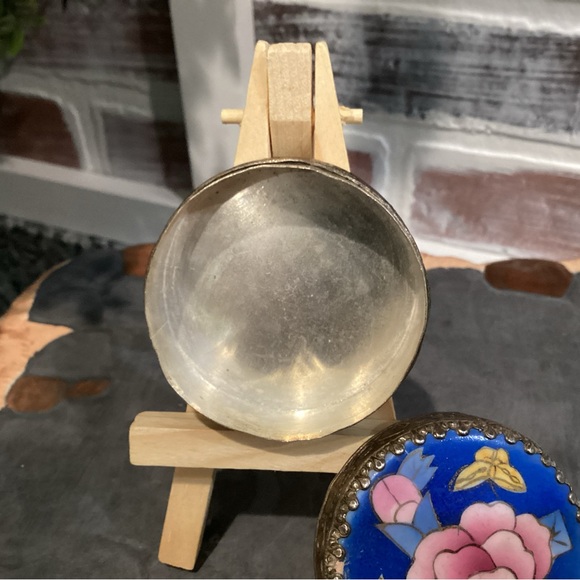 🔵 Vintage - Ornate Silver Plated - Mirrored Lid Trinket Box - Est. 70 years old - Picture 7 of 15